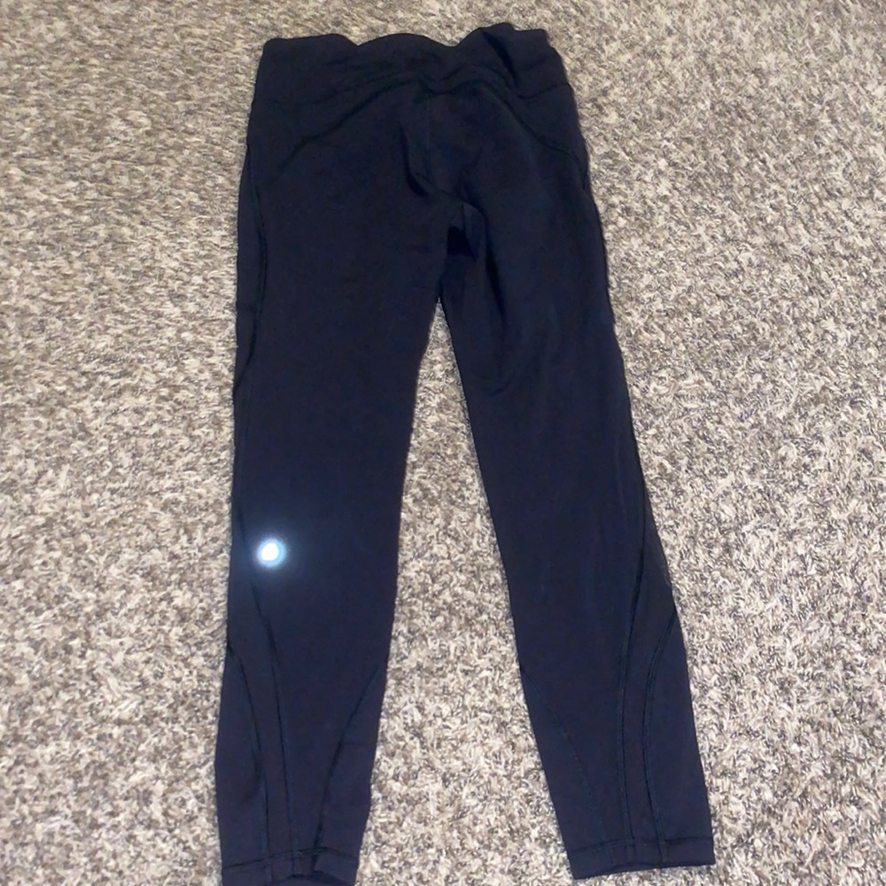 Black lululemon leggings
